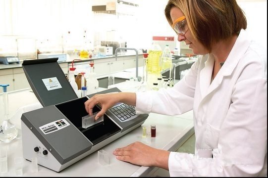 色度仪在水质、化工、涂料行业色度检测设备选型